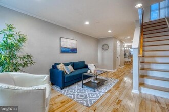 Building Photo - 233 S Highland Ave