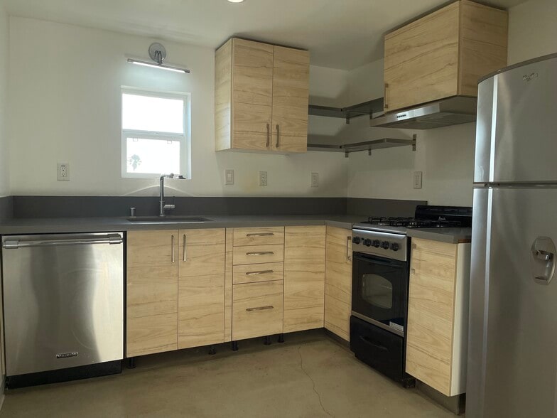 Building Photo - 479 Nassau Ave