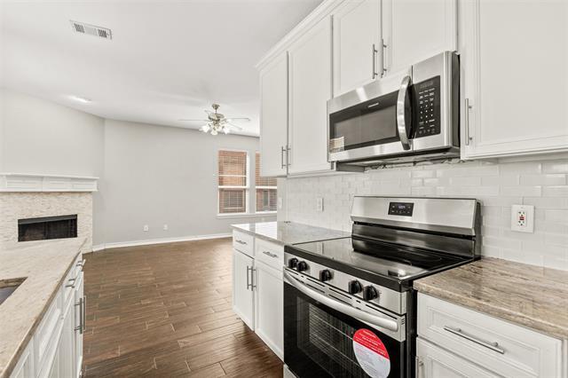 Building Photo - 15920 Alvarado Dr