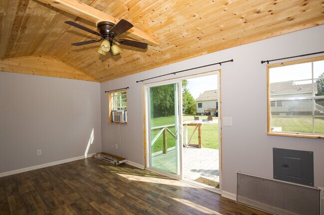 Building Photo - "Charming 3-Bedroom Home with 2 Full Bathrooms in Vass, NC - Spacious and Comfortable Country Liv...