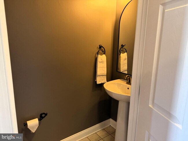 Building Photo - 134 Lydia Ln