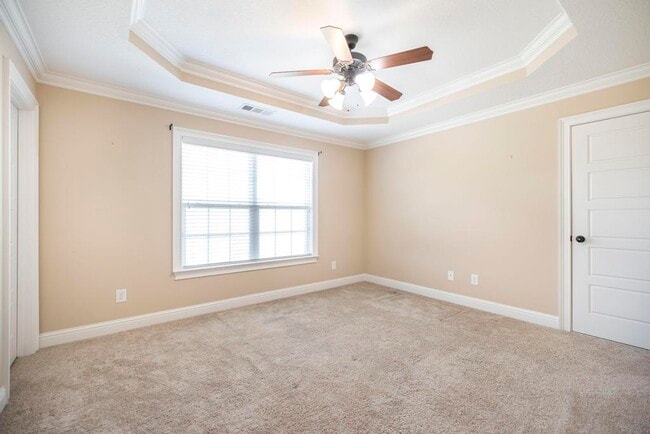 Building Photo - 201 Running Creek Dr