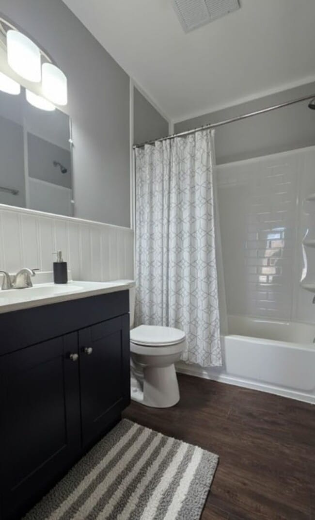 Building Photo - 2-Bedroom House for Rent - NO APPLICATION ...