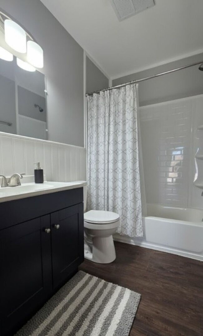 Building Photo - 2-Bedroom House for Rent - NO APPLICATION FEE!!!