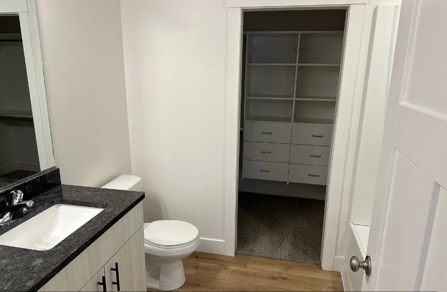 Building Photo - 523 W 1150 N