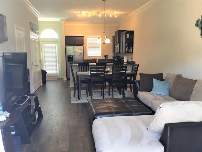 Building Photo - EXTON PARK TOWN HOMES