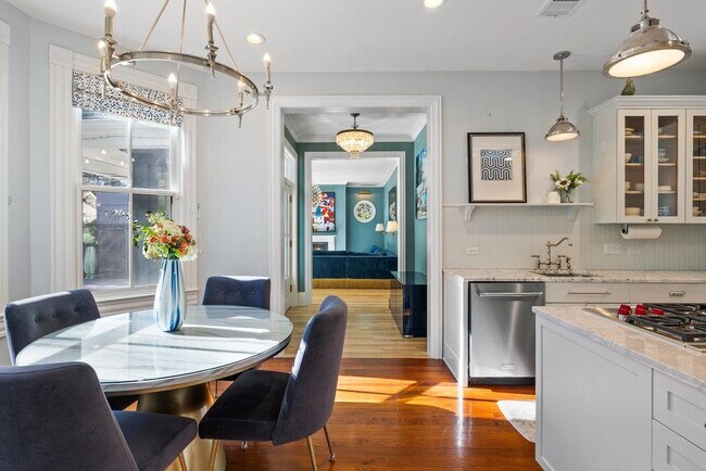 Building Photo - 4104 Avenue F