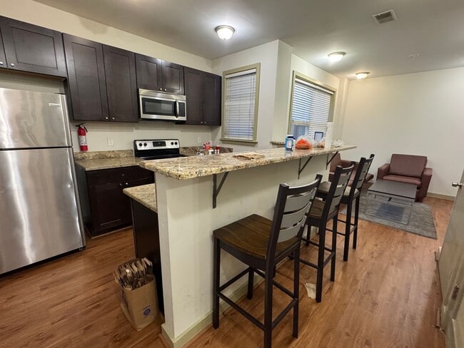 Interior Photo - 1432 N. Carlisle