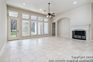Building Photo - 944 Wilderness Oaks