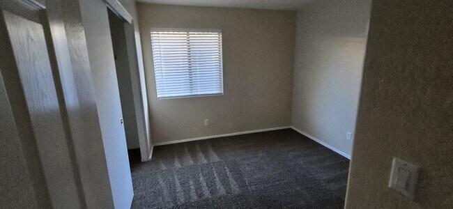 Building Photo - 3448 S Chaparral Rd