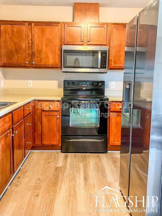Building Photo - 2313 Sadler Dr
