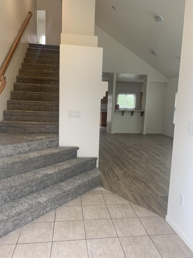 Building Photo - 5410 Village Meadows Dr