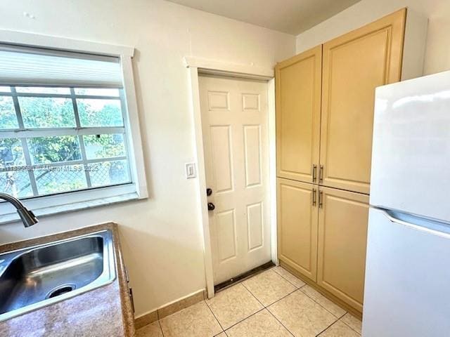 Building Photo - 2101 Bay Dr