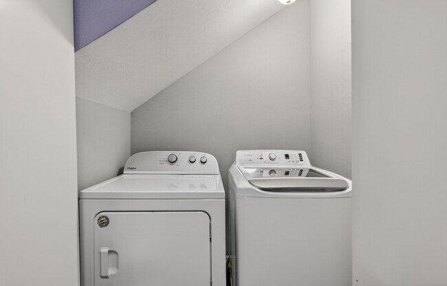 Building Photo - 706 Ruthven St