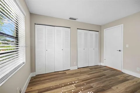 Building Photo - 8912 Thumbwood Cir