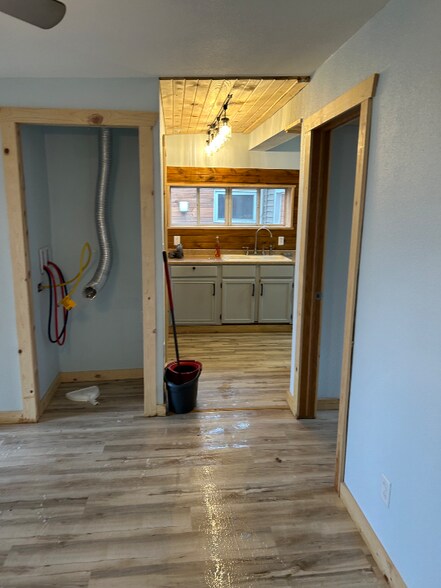 Building Photo - 757 Eastern Ave