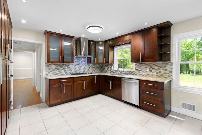 Building Photo - 45 Whippoorwill Way