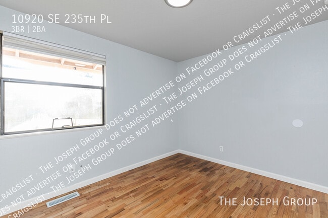 Building Photo - 10920 SE 235th Pl