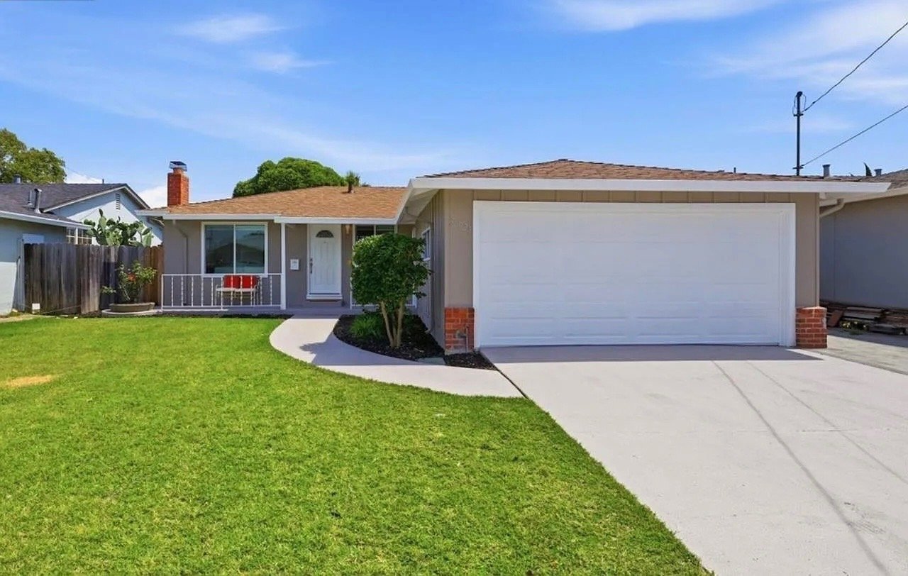 Building Photo - 36023 Pizarro Dr