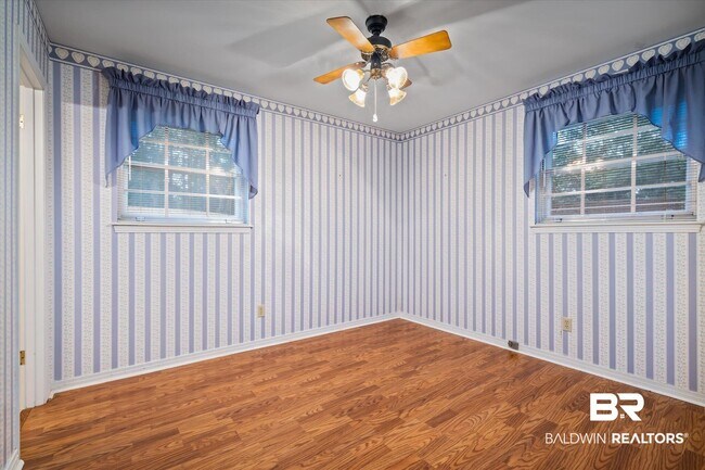 Building Photo - 7300 Cypress Ave