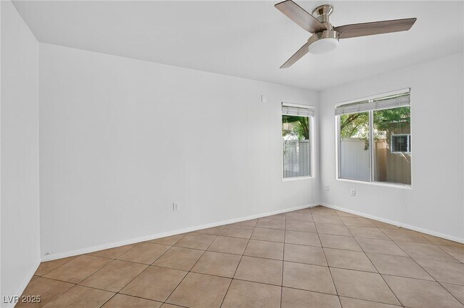 Building Photo - 5649 Dawn Falls St