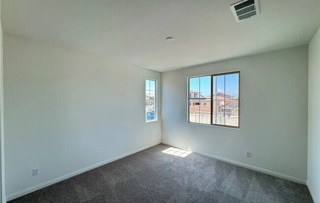 Building Photo - 17754 Pinot Noir Dr