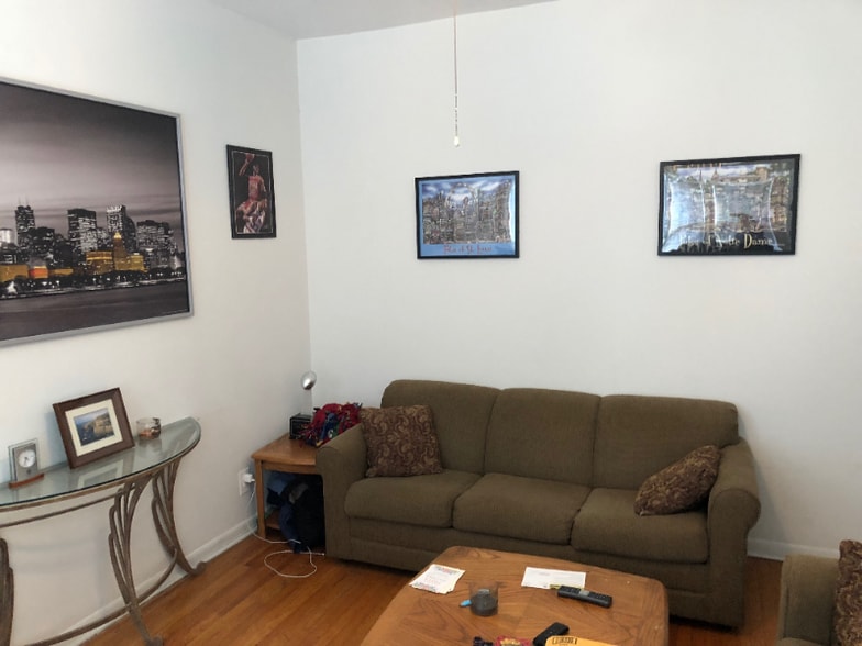 Building Photo - 1210 W Nelson St