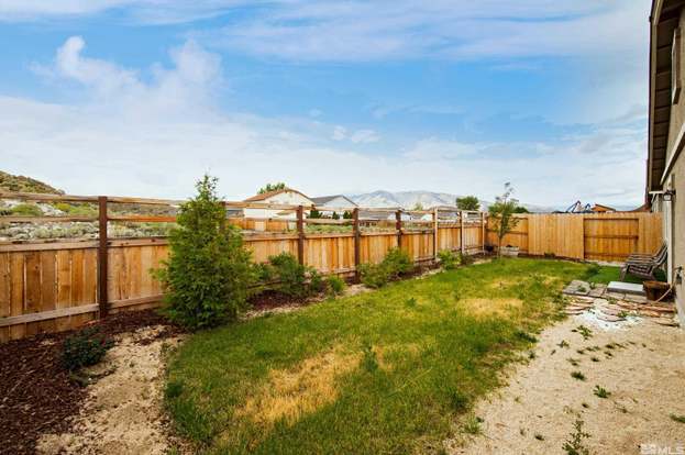 Building Photo - 698 Valmy Dr