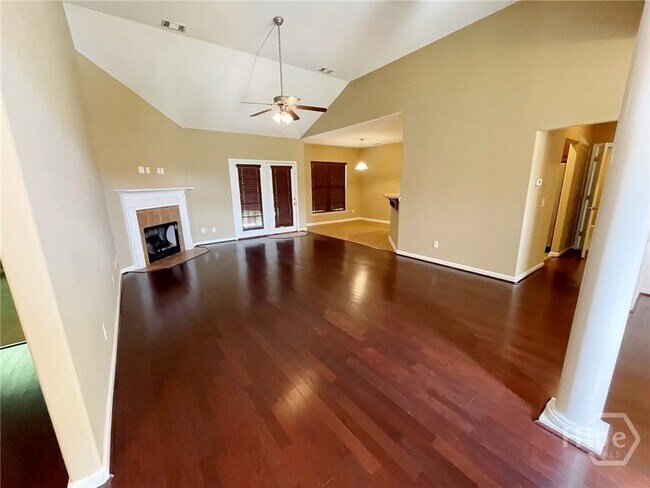 Building Photo - 216 Carlisle Way