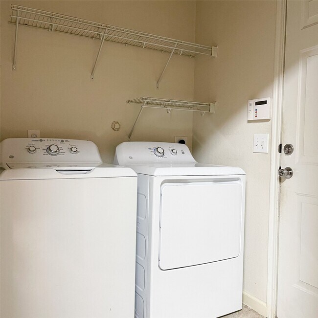 Building Photo - 14927 Sugar Sweet Dr