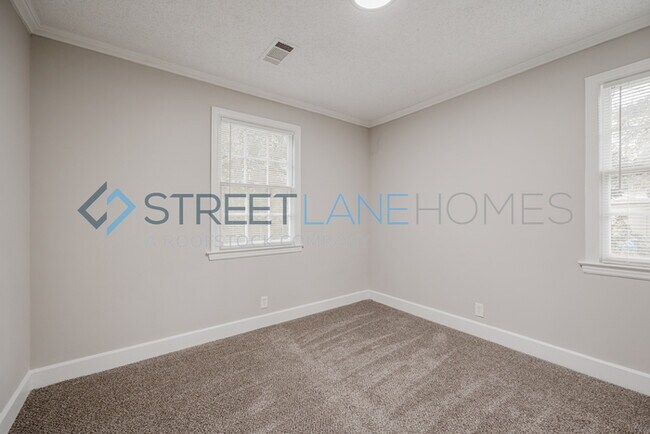 Building Photo - Charming 4 Bedroom in Columbus!