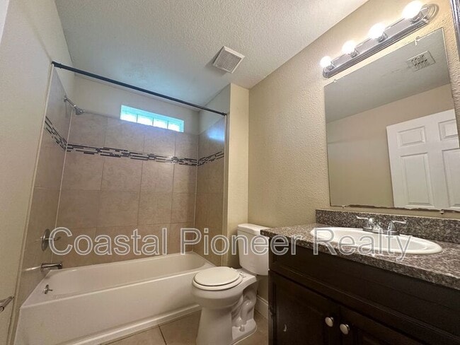 Building Photo - 5104 Aventura Blvd