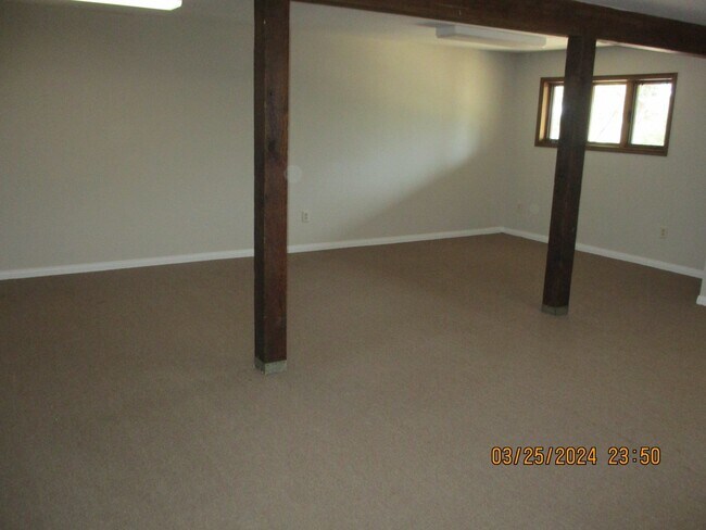 Building Photo - 2000 W Willis