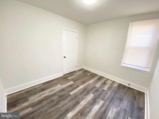 Building Photo - 3118 Hartville St