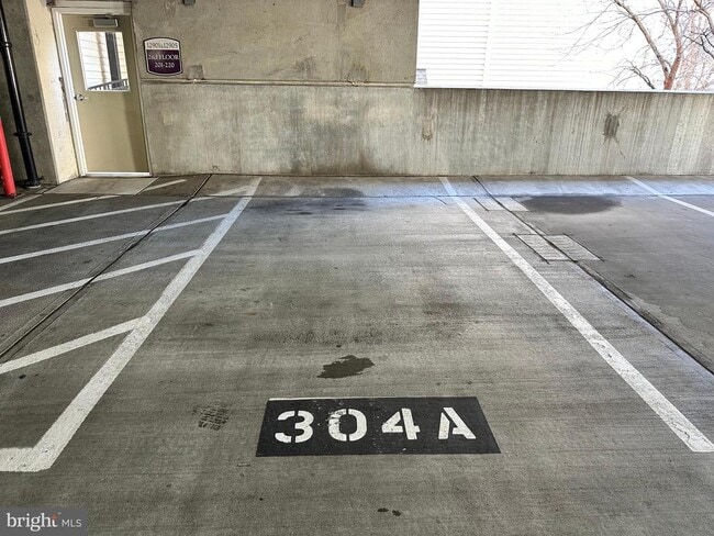 Building Photo - 12901 Centre Park Cir