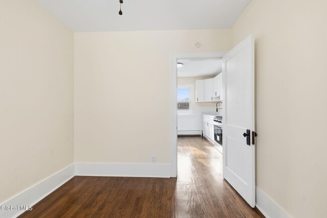 Building Photo - 16 Berkley Ave