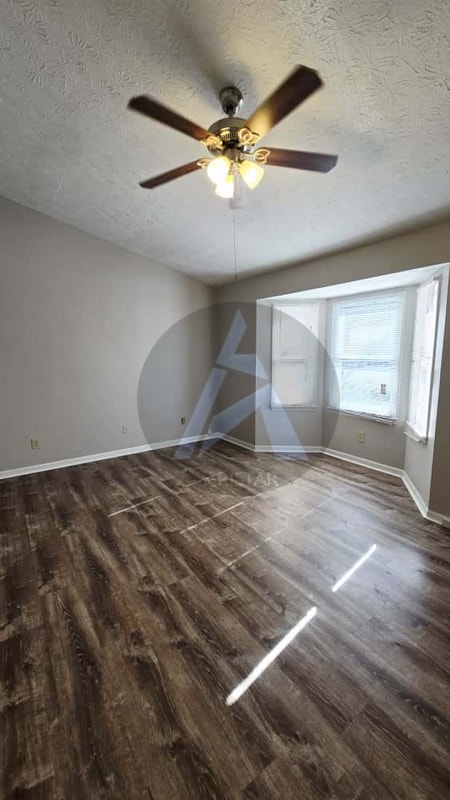 Building Photo - 1012 Kennesborough Rd NW