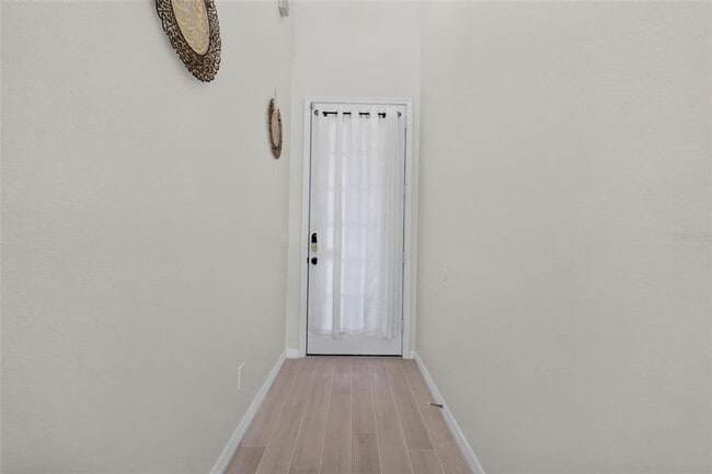 Building Photo - 6086 Chapledale Dr