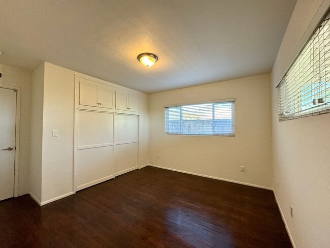 Building Photo - AVAILABLE NOW! BEAUTIFUL 3BD/1.5BA POINT LOMA HOME w/ GARAGE & LAUNDRY! SMALL PETS WELCOME!