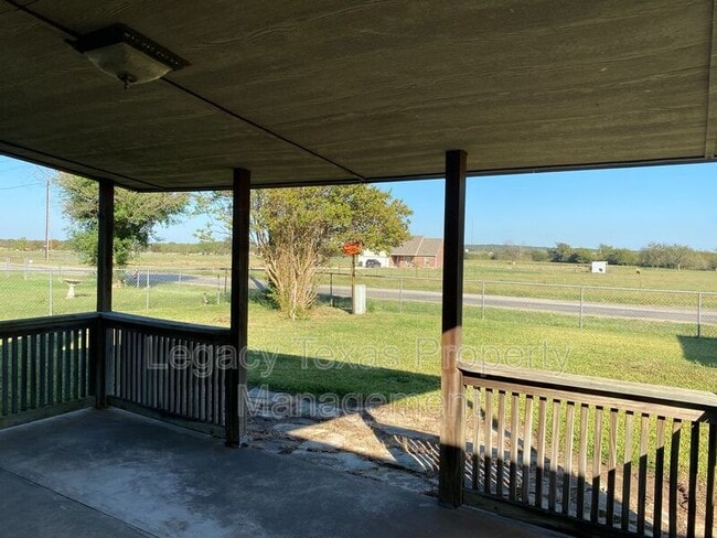 Building Photo - 1413 Berry Dr