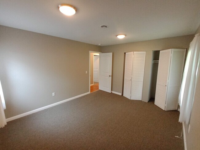 Building Photo - 2365 Corning Rd