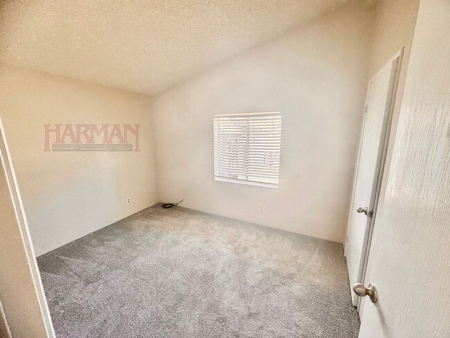 Building Photo - 863 Artesia Rd