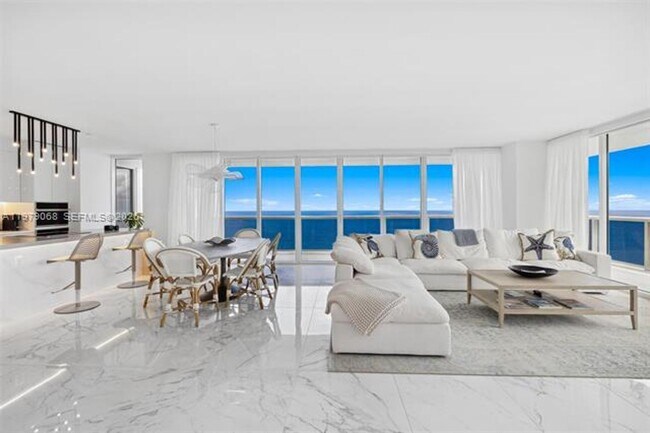 Building Photo - 1830 S Ocean Dr