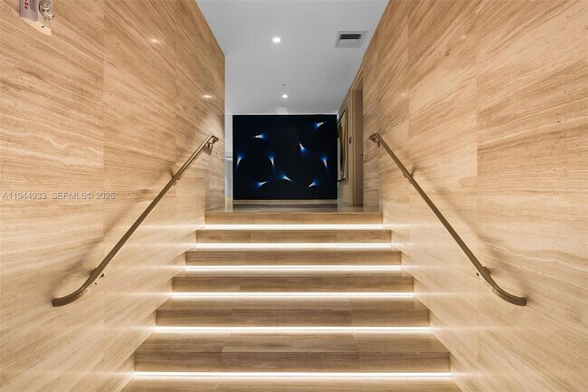 Building Photo - 701 N Fort Lauderdale Beach Blvd