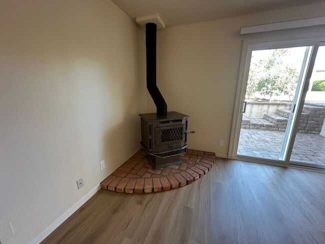 Building Photo - 4BD/3BA Ramona Home w/ Sparkling Pool – Scenic, Private, and Spacious