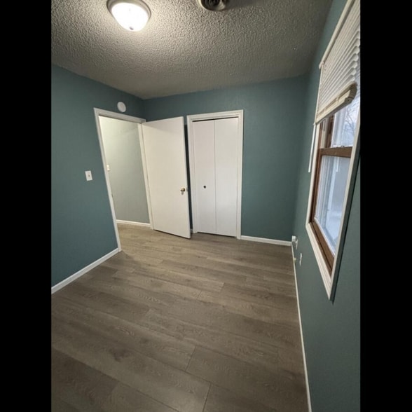 Building Photo - 12965 Rte C