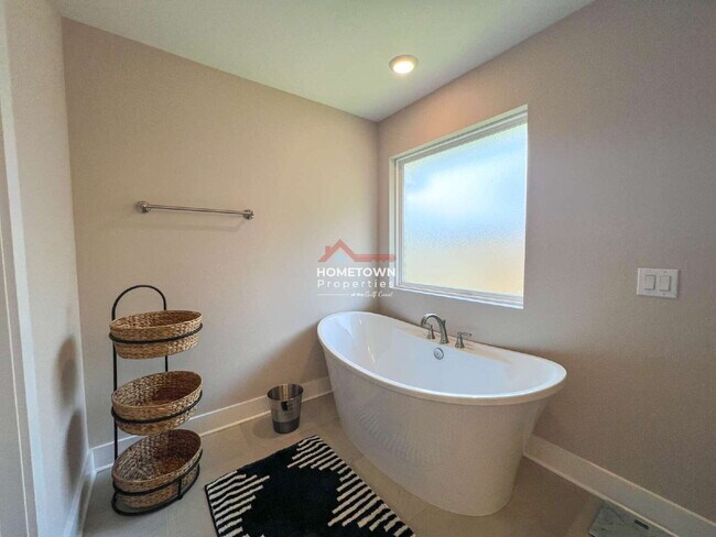 Building Photo - Furnished 3-Bed Oasis on Dunridge Drive wi...