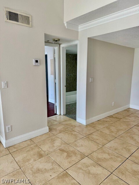 Building Photo - 169 Santa Clara Dr