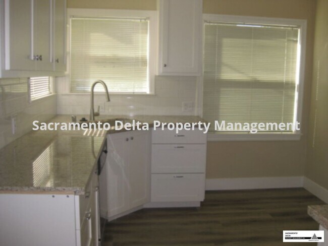 Building Photo - Wonderful 2 Bedroom Home Close to US Davis Med Center