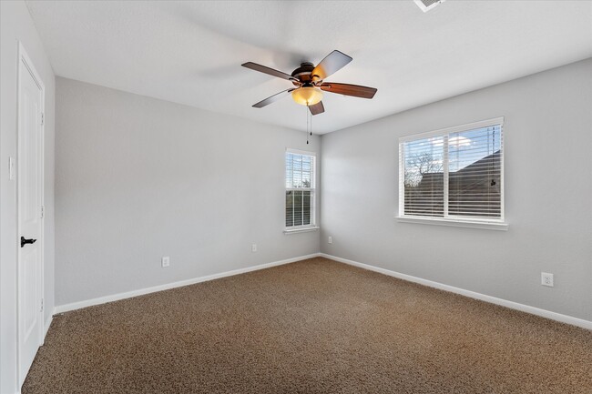 Building Photo - 146 Black Swan Pl